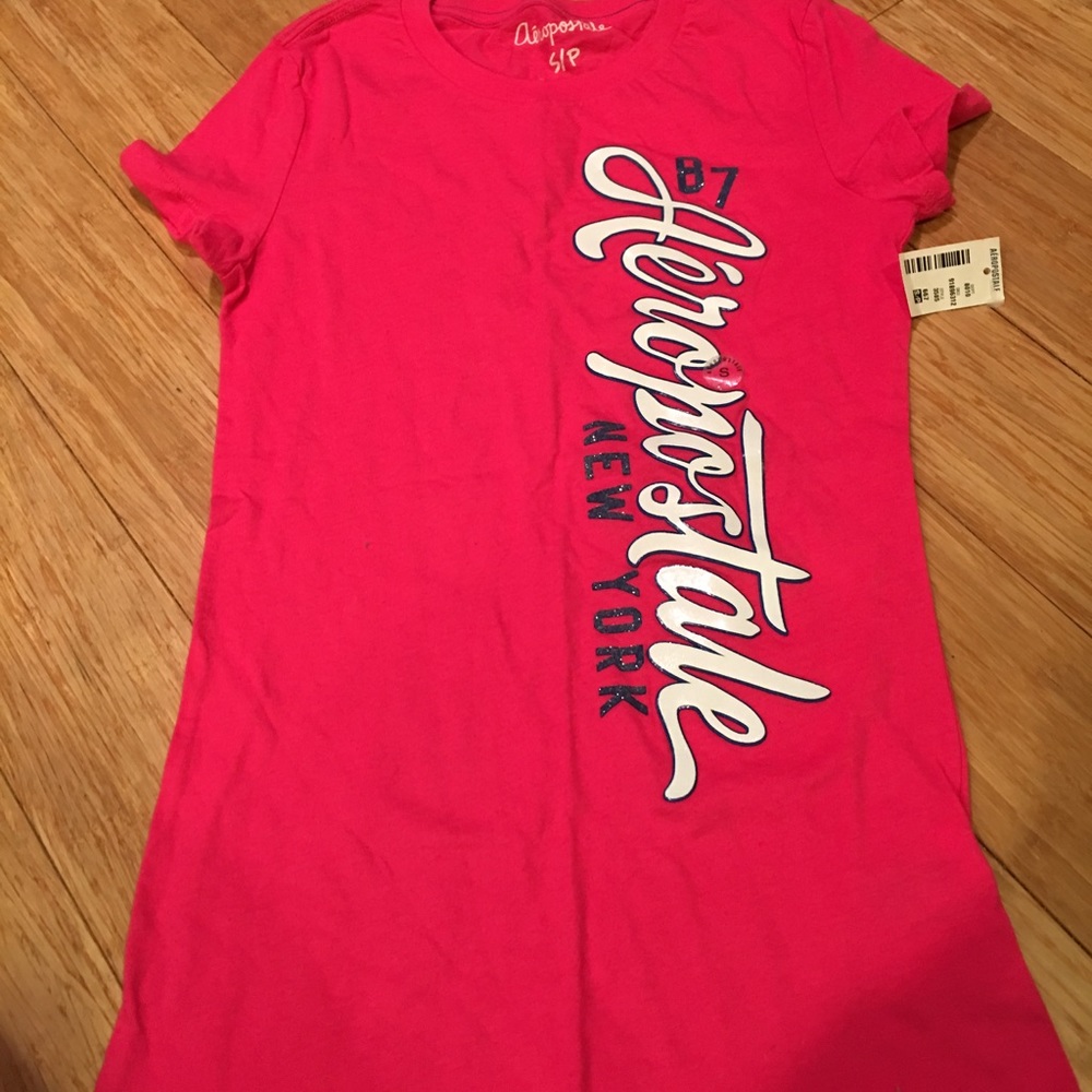 Aeropostale pink t shirt.